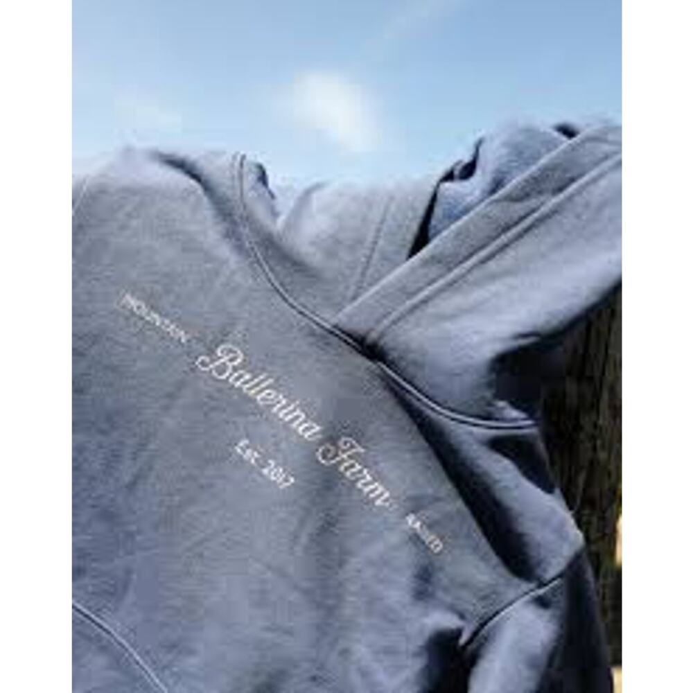 Ballerina Farm Youth Small 6-7 Hoodie Sweatshirt Blue Girls‎ Mountain Raised